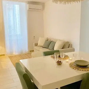  Holiday home Casa Re Manfredi 12 Italy